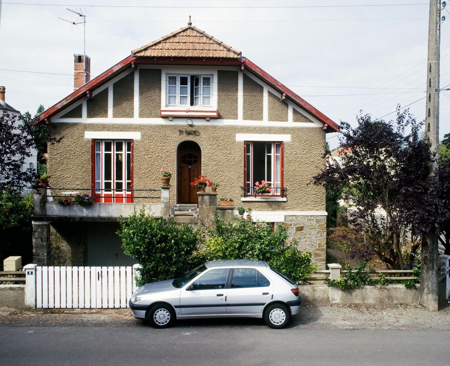 Maison de villégiature balnéaire dite Ty Mano, 8 rue Léon-Lenoir