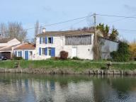 Ferme, actuellement maison ; Bazoin, 6 chemin de Bazoin