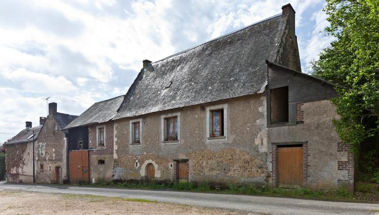 Thoiré-sur-Dinan : présentation de la commune