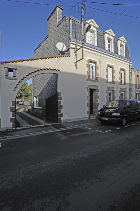 Maison de l'industriel Joseph Chéné fondateur de l'Usine Durand-Chéné, 14 rue de la Libération, Saint-André-de-la-Marche