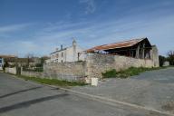 Ferme, actuellement maison, 11 route du Mazeau