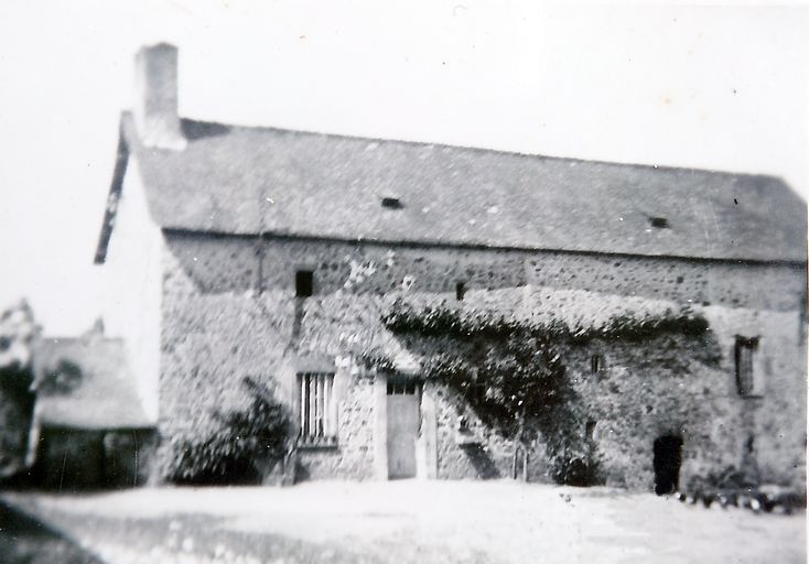 Manoir, actuellement ferme - le Fay, Saint-Léger