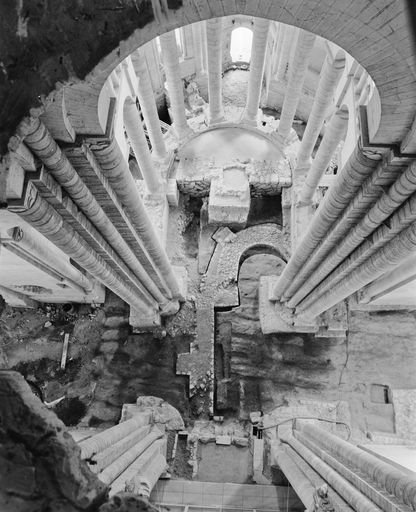 Ancienne abbaye de Fontevraud, puis prison, actuellement centre culturel de rencontre (Centre culturel de l'Ouest), place des Plantagenêts, Fontevraud-l'Abbaye