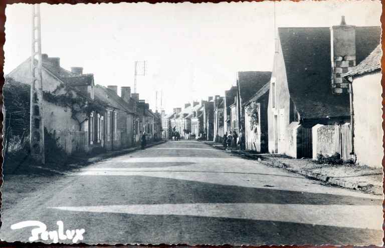 Thorée-les-Pins : présentation de la commune et du bourg