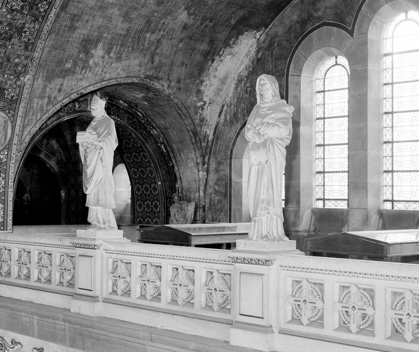 Ensemble de 6 statues : sainte Monique, sainte Geneviève, saint Martin de Tours, saint Félix de Nantes, saint Dominique Guzman, saint Louis-Marie Grignion de Montfort, Paimbœuf