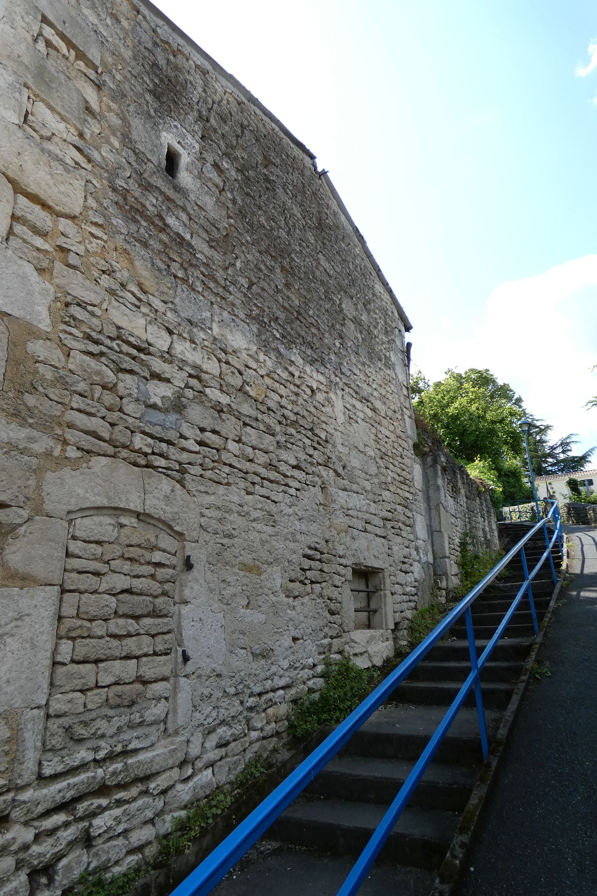 Maison puis remise, peu de Gâte Bourse