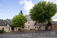 Demeure seigneuriale puis boulangerie et hôtel de voyageurs, actuellement deux maisons, 15 et 17 rue de la Boule d'Or