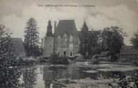 La château côté est, carte postale du début du XXe siècle.