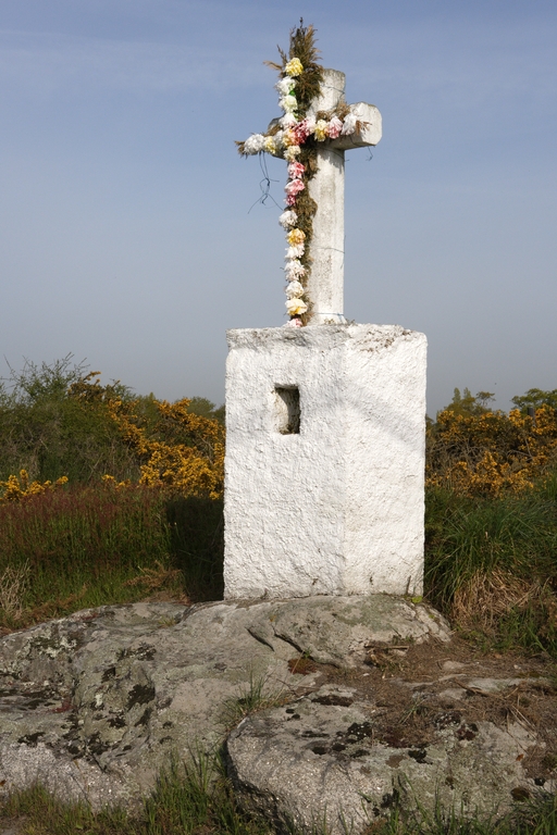 Croix de chemin, dite croix de Kerbenet