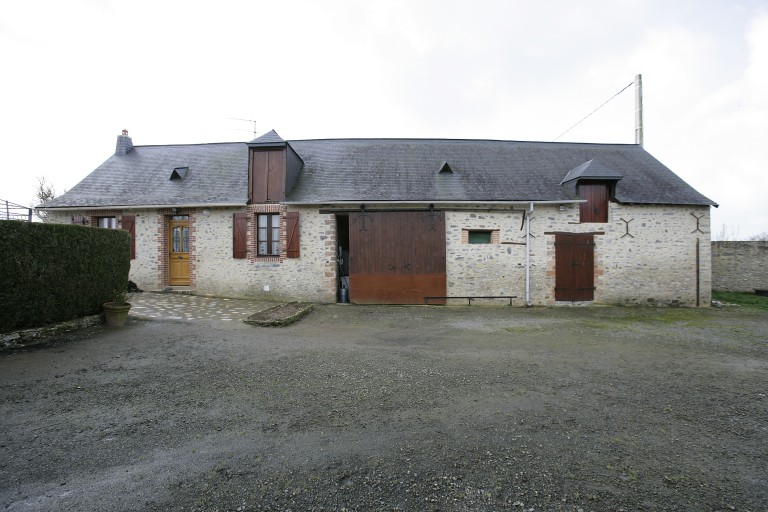 Ferme, actuellement maison - la Reverserie, Saulges