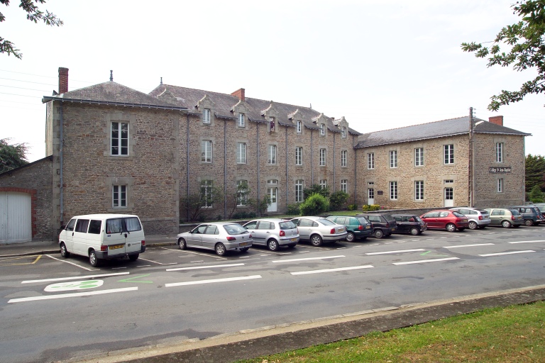 École Saint Jean-Baptiste, actuellement collège, 16 boulevard du Ville