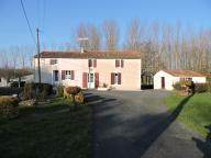 Ferme, actuellement maison ; le Dognon