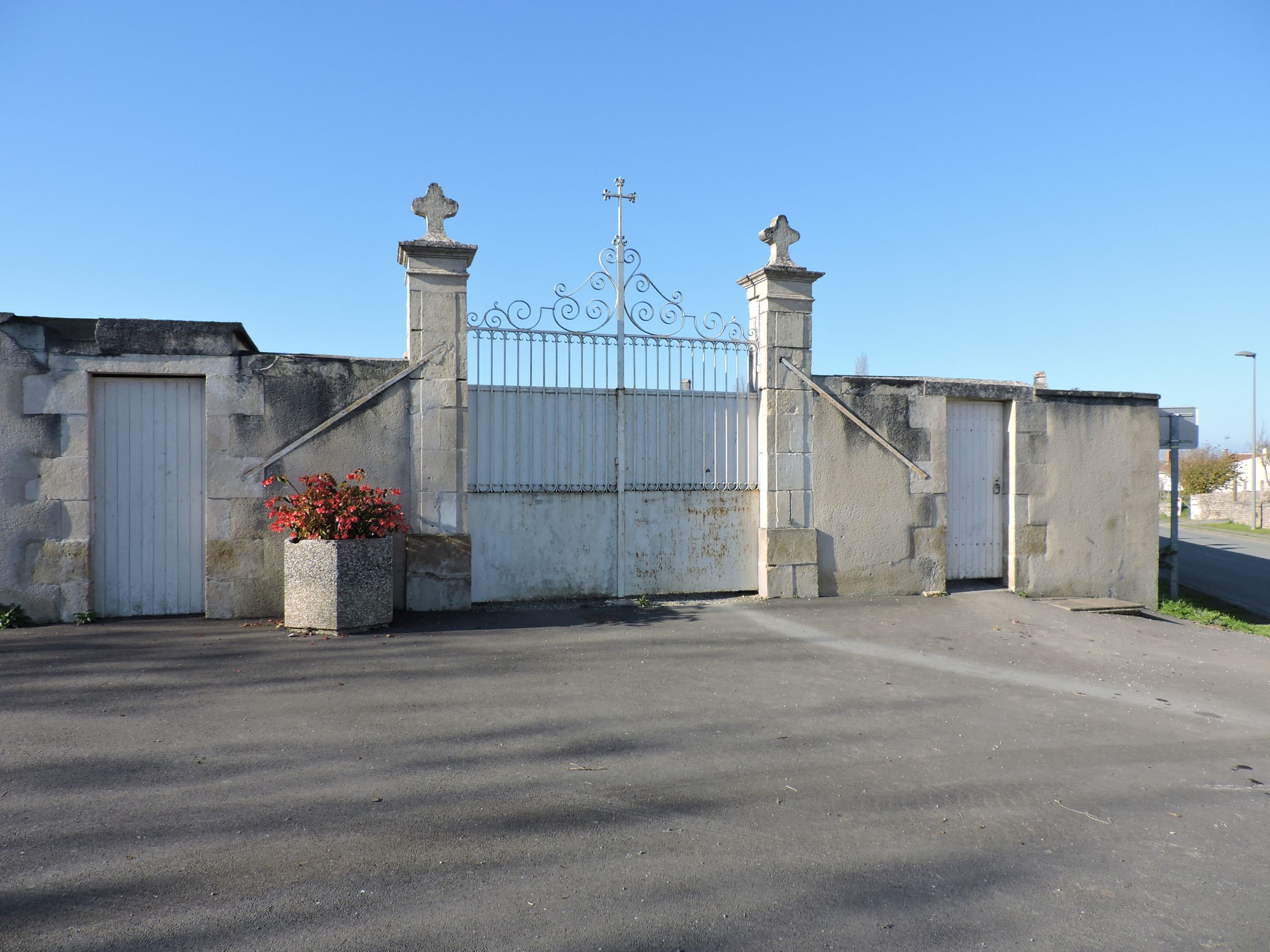 Cimetière, rue Saint-Nicolas