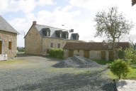 Ferme, actuellement maisons - le Cimetière, Saint-Jean-sur-Erve