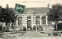 L'école maternelle vue du boulevard, vers 1908.