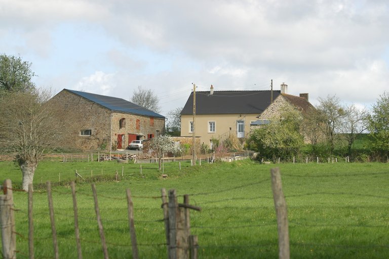 Écart puis ferme, actuellement maison - la Raudière, Saint-Jean-sur-Erve