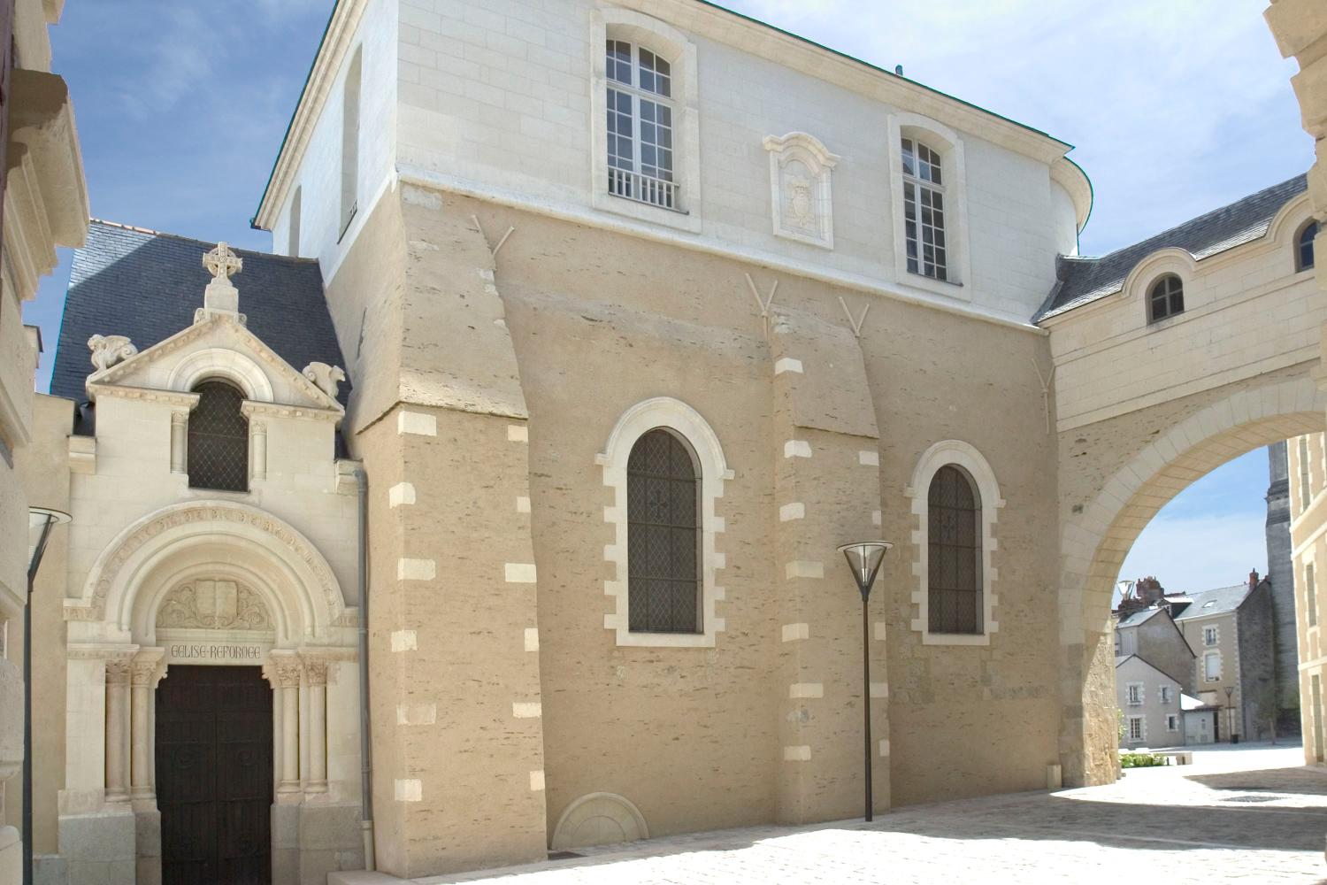 Prieuré Saint-Eloi, dit prieuré Saint-Gilles-du-Verger, puis petit séminaire, actuellement temple et siège des cours municipaux