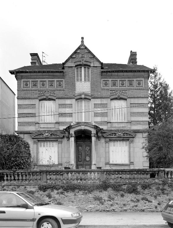 Maison, 17 rue du Général-Dubois-Fresney, Laval