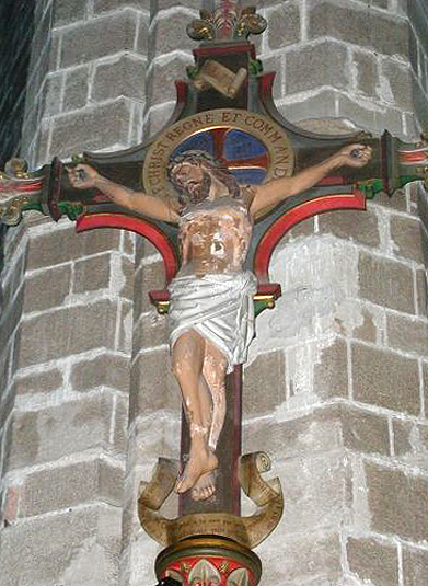 Statue : Christ en croix n° 2