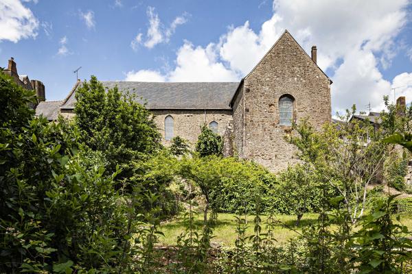 Chapelle Notre-Dame-du-Rocher, actuellement salle communale.