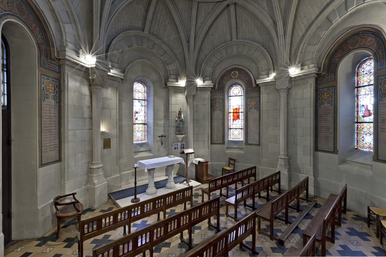 Monument aux morts, église paroissiale Notre-Dame-des-Victoires d'Angers