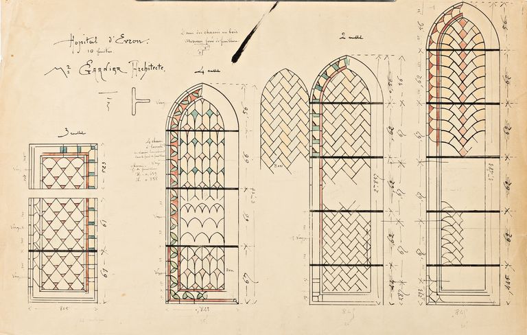 Ensemble de 8 verrières géométriques (baies 2, 4, 6, 8, 10, baie occidentale et baies de la sacristie) - Hôpital, Evron