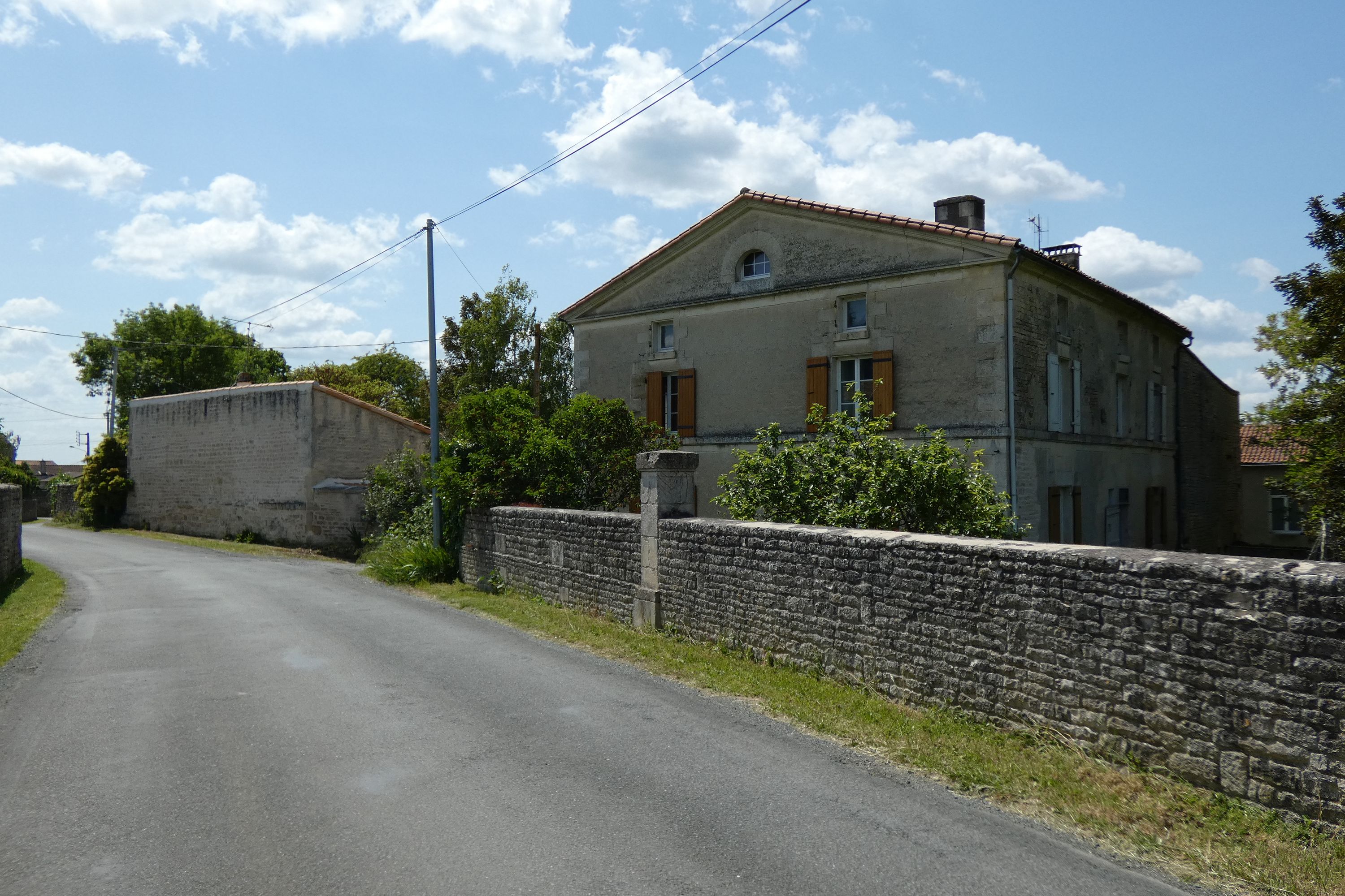 Ferme dite la Chevalerie, actuellement maison, 12 et 14 rue de la Quarantaine