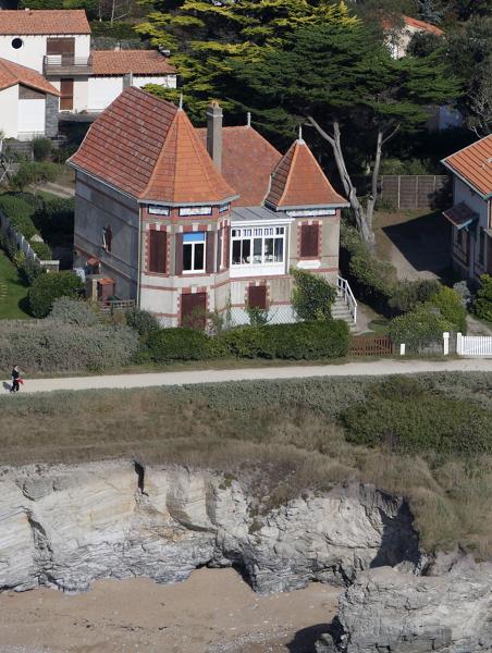 Maison de villégiature balnéaire dite les Brisants, 22 corniche de la Roche-Percée