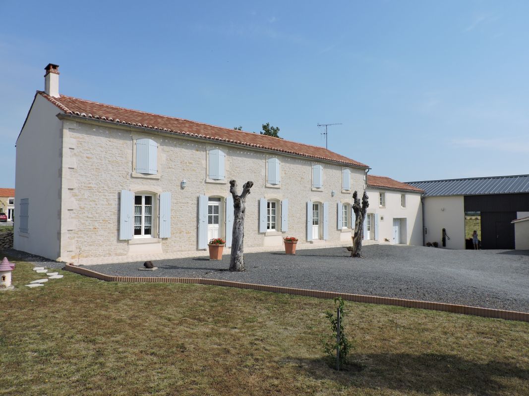 Ferme, actuellement maison ; le Clouzy, 15 rue du Pont-aux-chèvres