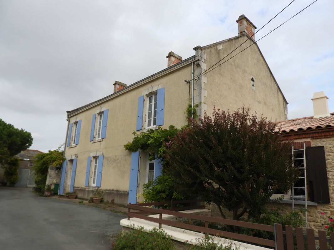 Maisons, fermes : l'habitat à Puyravault