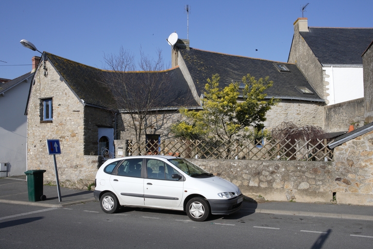 Rangée de maisons, 5, 7, 9, 11, 13 rue de la Courte-Baille