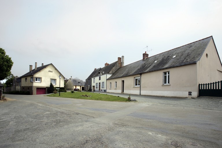 Ferme, puis maison - 18 rue des Grottes, anciennement la Pinocherie, Saulges