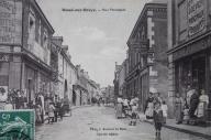 La rue des Touchards (actuellement rue Jean-Jaurès), carte postale du début du XXe siècle.