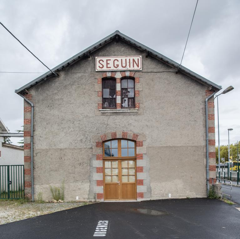 Distillerie d'eau-de-vie de cognac et chais Rémy-Martin, puis distillerie Seguin