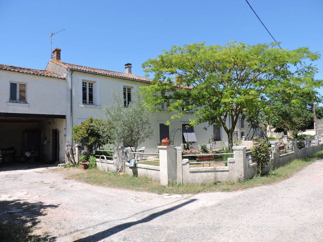 Ferme, actuellement maison ; le Pont aux chèvres, 9 rue du Sablon