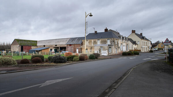 Villaines-sous-Lucé : présentation du village