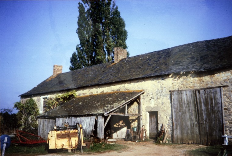 Manoir, puis ferme, actuellement maison - le Petit-Valtro, Saulges