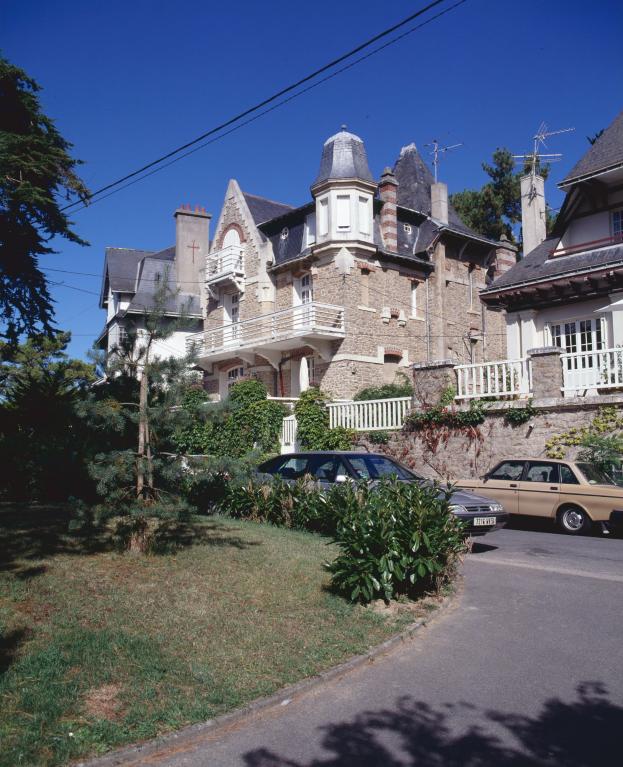 Maisons dites villas balnéaires et immeubles à logements de la commune de La Baule-Escoublac