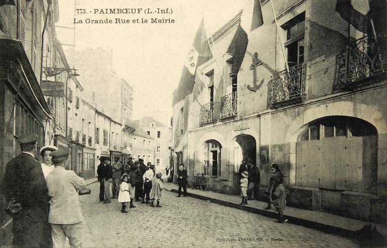 Maison, mairie, poste, 71 rue du Général-De-Gaulle, Paimbœuf