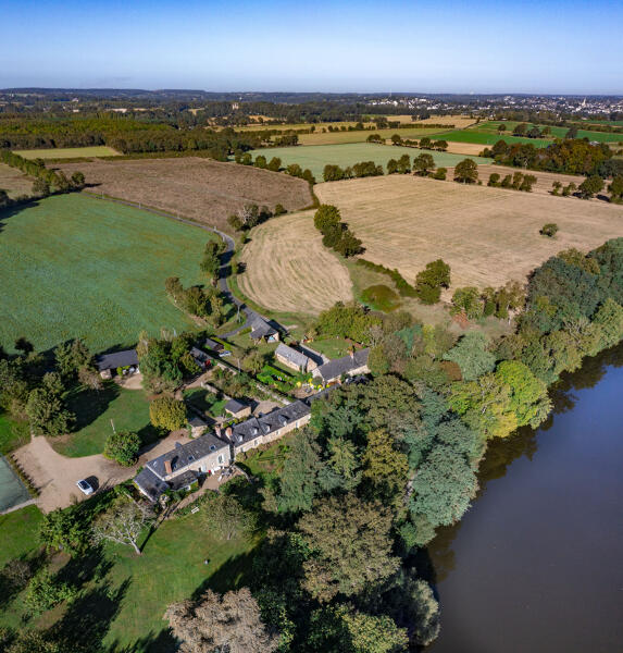 Les résidences de plaisance de l'aire d'étude "rivière Mayenne"