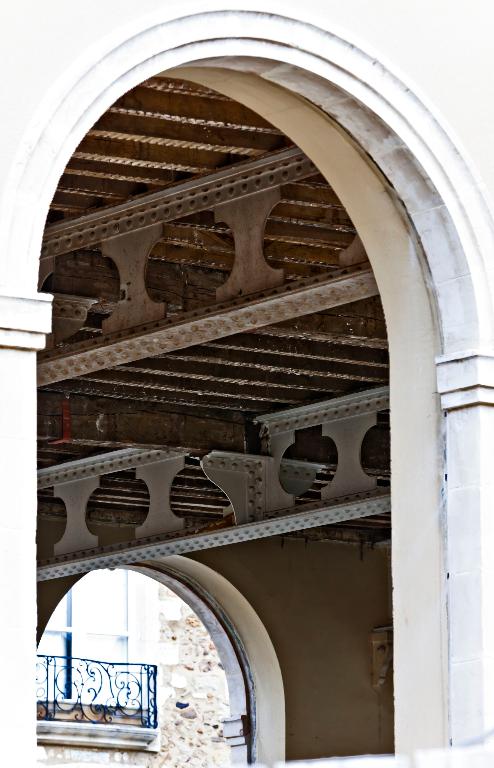 Halle au blé puis halle et justice de paix puis salle des fêtes de Bonnétable