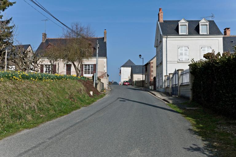 Présentation du village de Thoiré-sur-Dinan