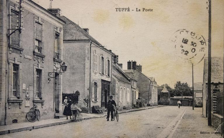 Poste, actuellement maison, 22 rue de la Gare