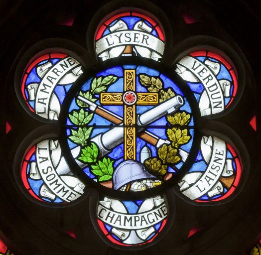 Monument aux morts, église paroissiale Notre-Dame de l'Assomption d'Aigrefeuille-sur-Maine