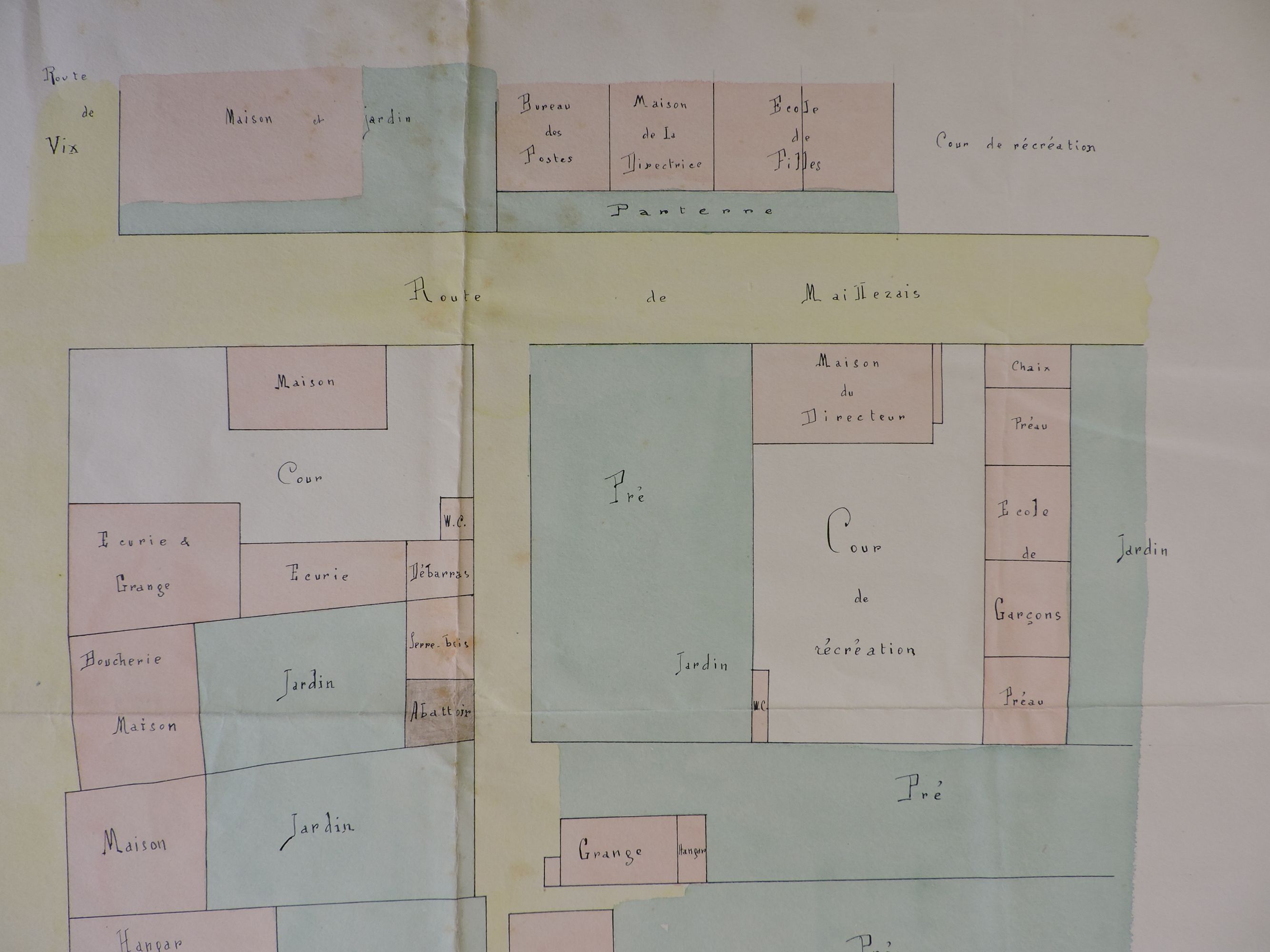 Maison, école primaire privée puis boucherie, actuellement maison, 3 rue des Loges