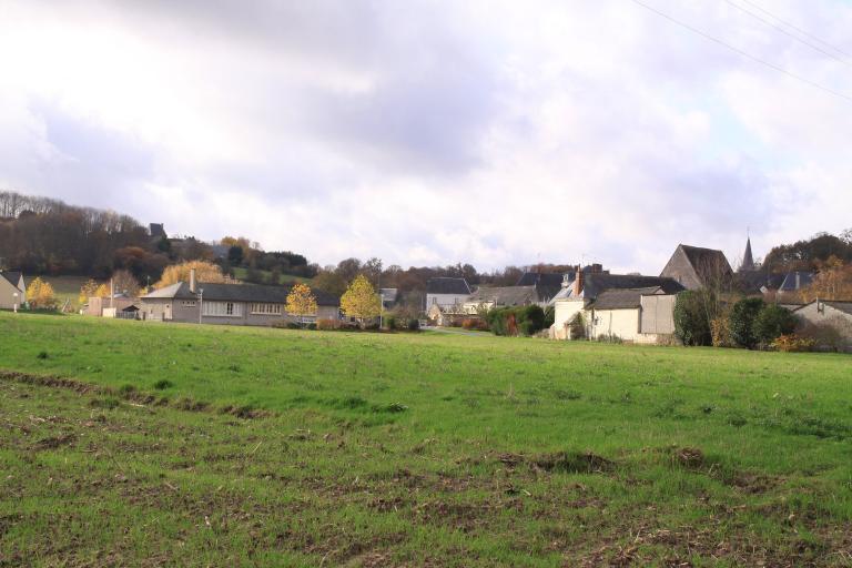 Présentation du village de Saint-Pierre-du-Lorouër