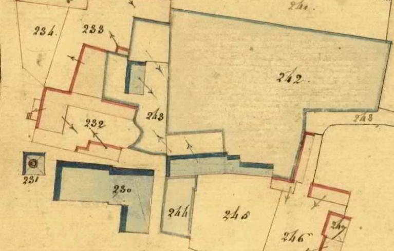 Presbytère, puis école de filles, actuellement ensemble de logements et agence postale