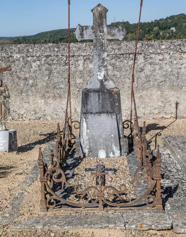 Cimetière de Beaumont-sur-Dême