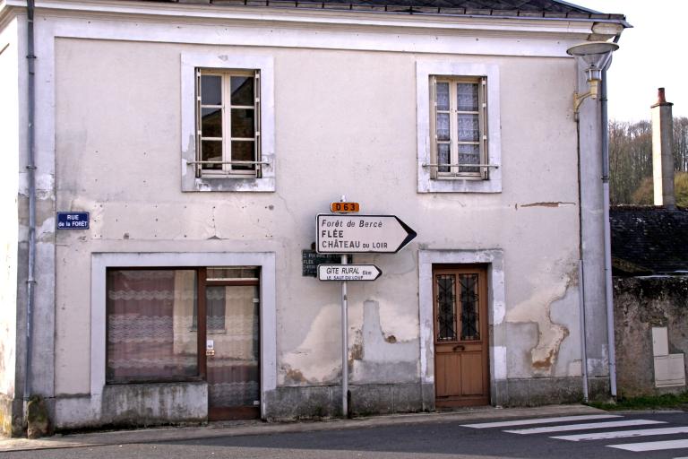 Présentation du village de Saint-Pierre-du-Lorouër