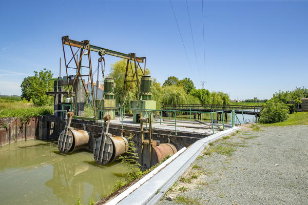 Barrage dit les pompes de la Grande Cabane